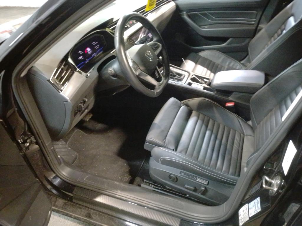 Fahrzeugabbildung Volkswagen Passat Variant TDI Business DSG Standhzg. Matrix AHK Navi HUD AID Pano ACC RFK Leder SH