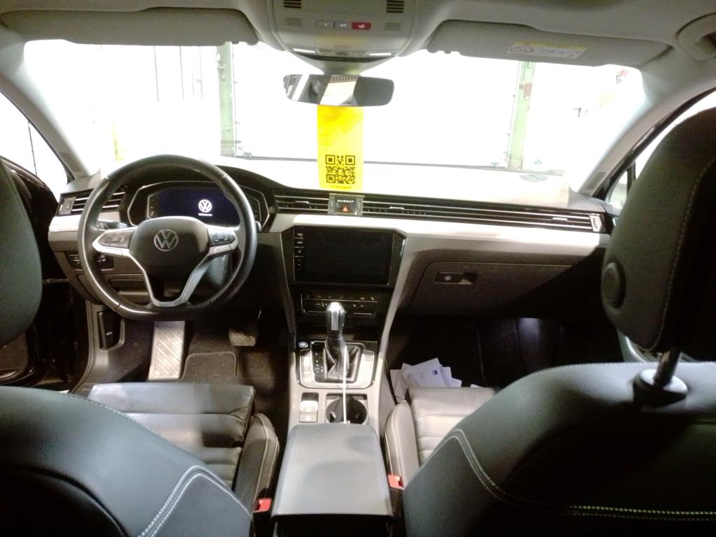 Fahrzeugabbildung Volkswagen Passat Variant TDI Business DSG Standhzg. Matrix AHK Navi HUD AID Pano ACC RFK Leder SH