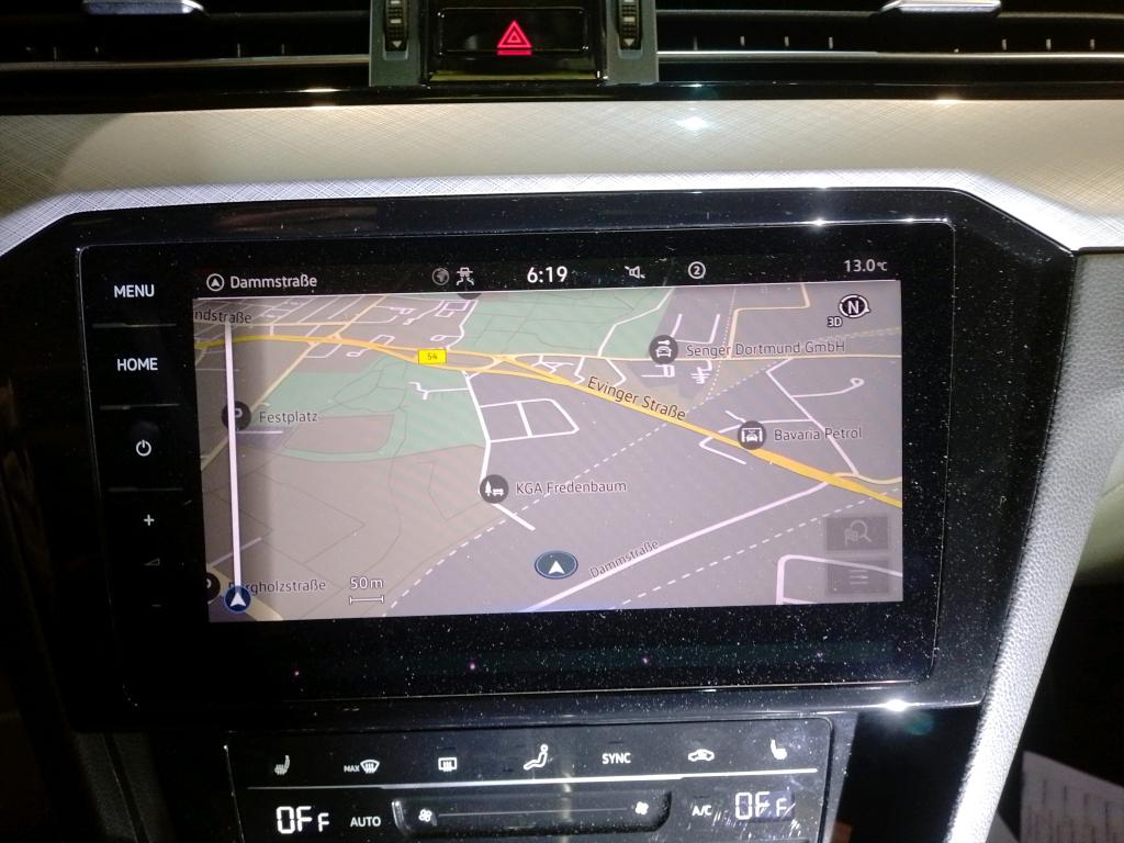 Fahrzeugabbildung Volkswagen Passat Variant TDI Business DSG Standhzg. Matrix AHK Navi HUD AID Pano ACC RFK Leder SH