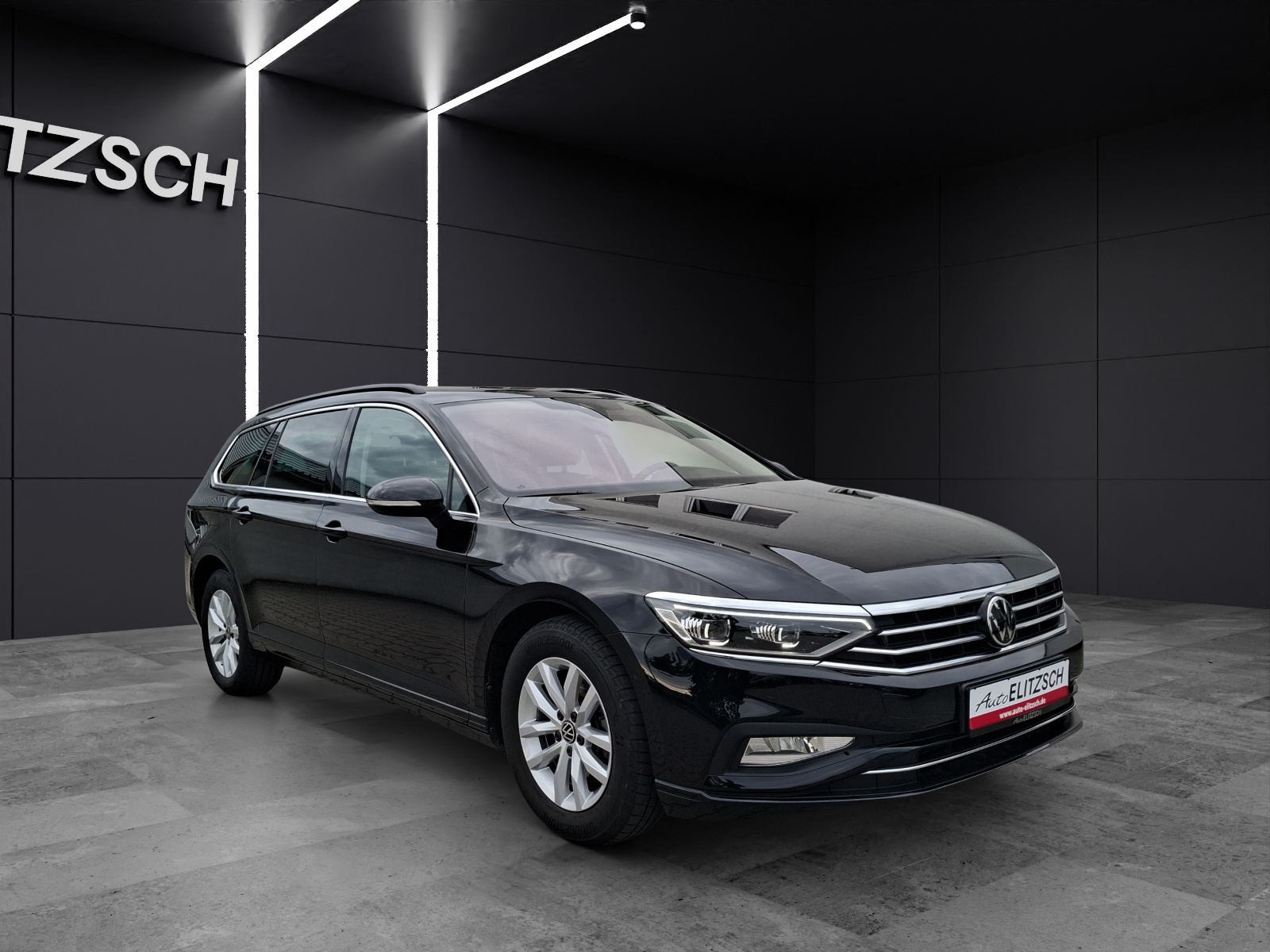 Fahrzeugabbildung Volkswagen Passat Variant TDI Business DSG Standhzg. Matrix AHK Navi HUD AID Pano ACC RFK Leder SH