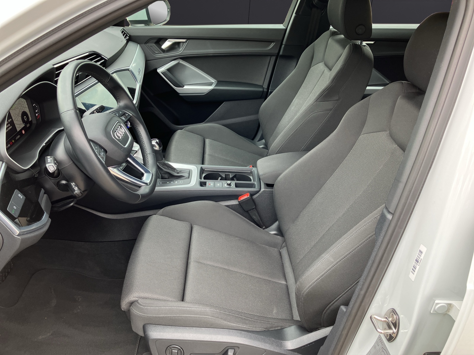 Fahrzeugabbildung Audi Q3 35 TDI quattro S-line S-tronic Navi AVC GRA RFK SH
