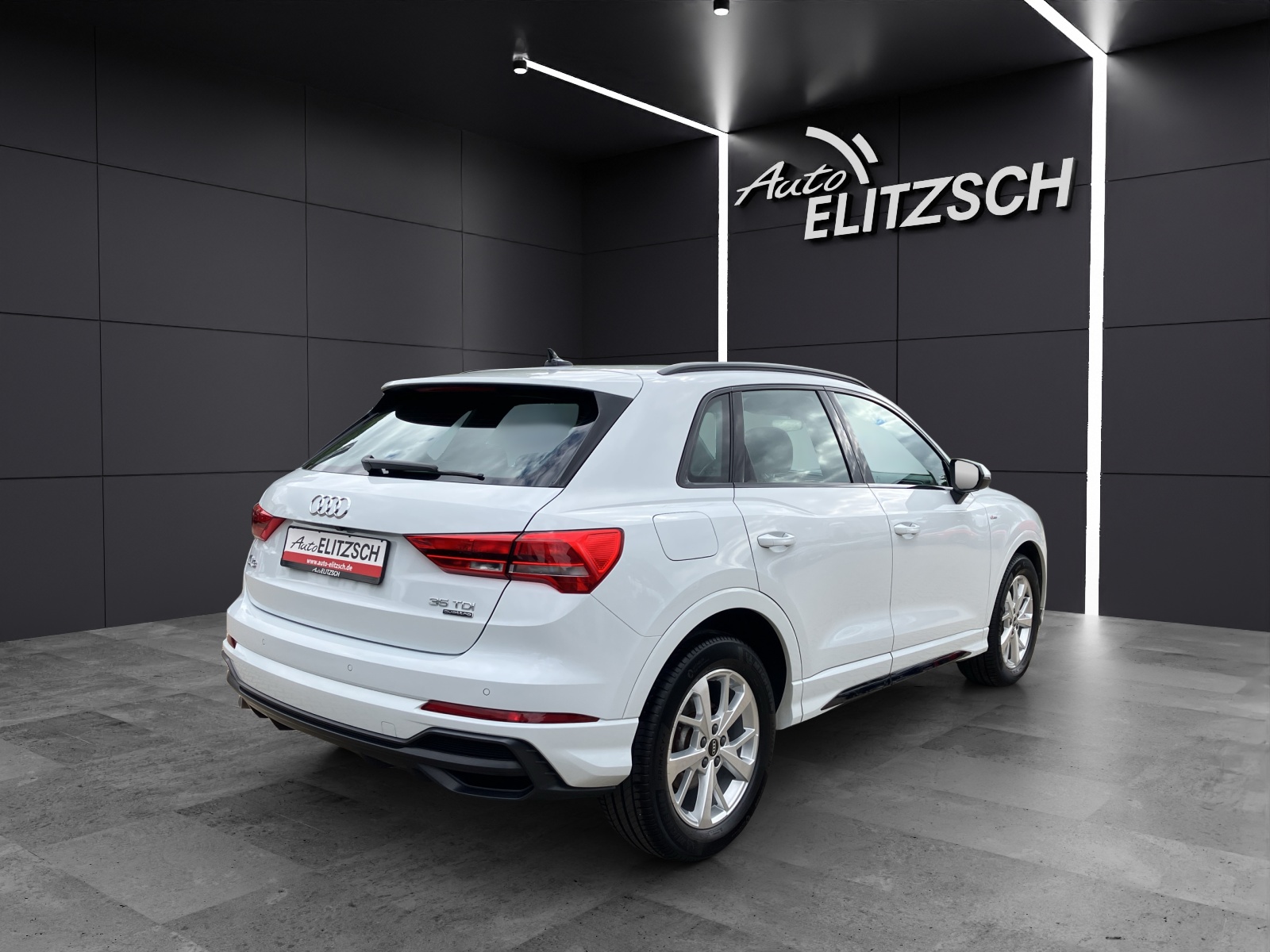 Fahrzeugabbildung Audi Q3 35 TDI quattro S-line S-tronic Navi AVC GRA RFK SH