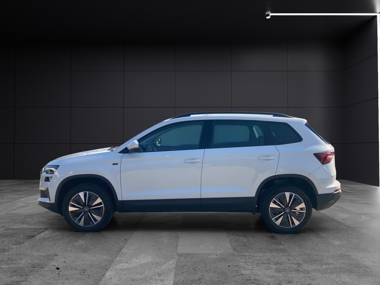 Fahrzeugabbildung SKODA Karoq Tour 1,5 TSI DSG Matrix-LED, AZV, Digital Cockpit,