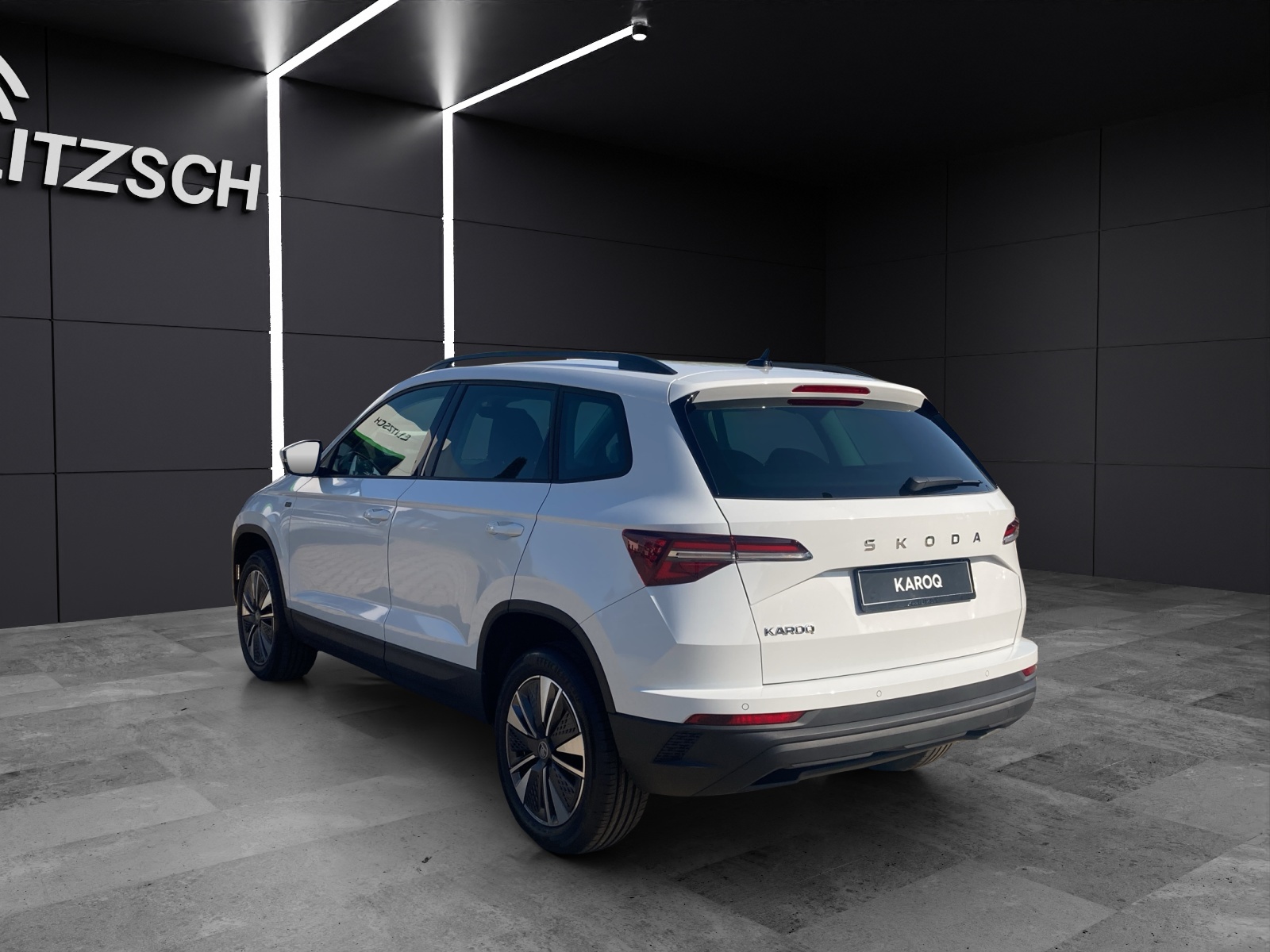 Fahrzeugabbildung SKODA Karoq Tour 1,5 TSI DSG Matrix-LED, AZV, Digital Cockpit,