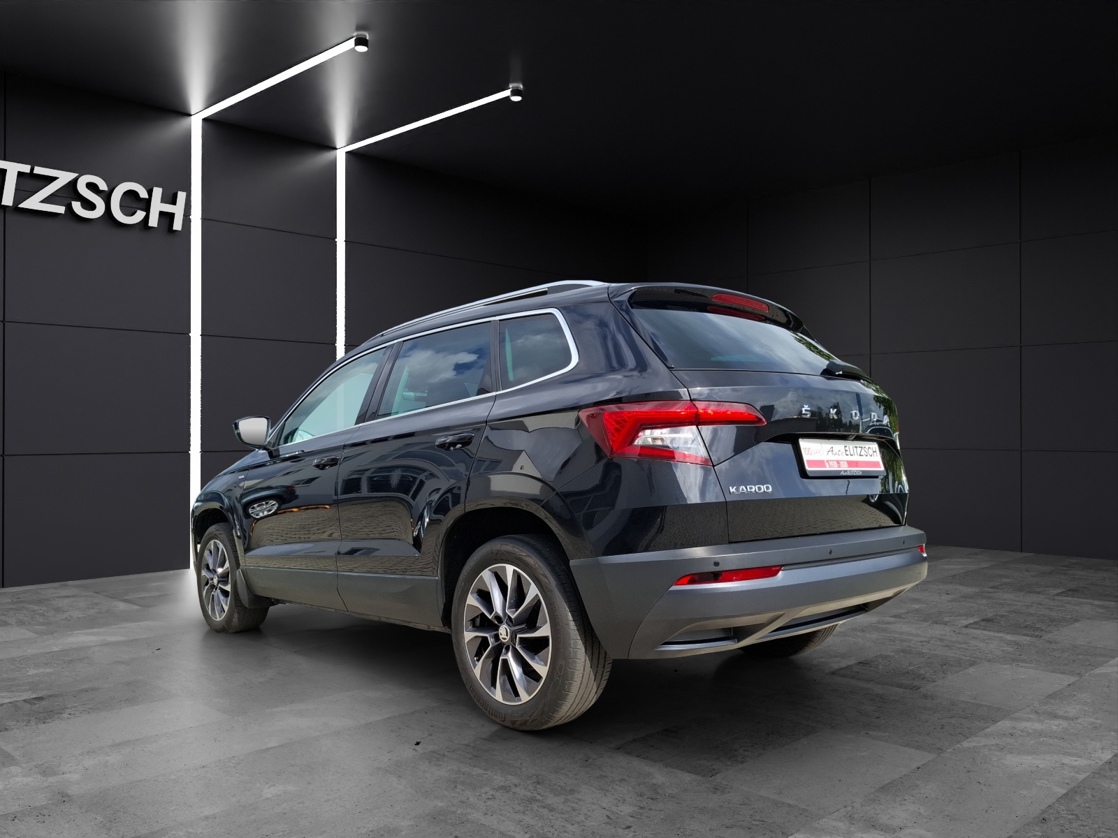 Fahrzeugabbildung SKODA Karoq TSI Drive-125 DSG LED Navi AID ACC RFK SH