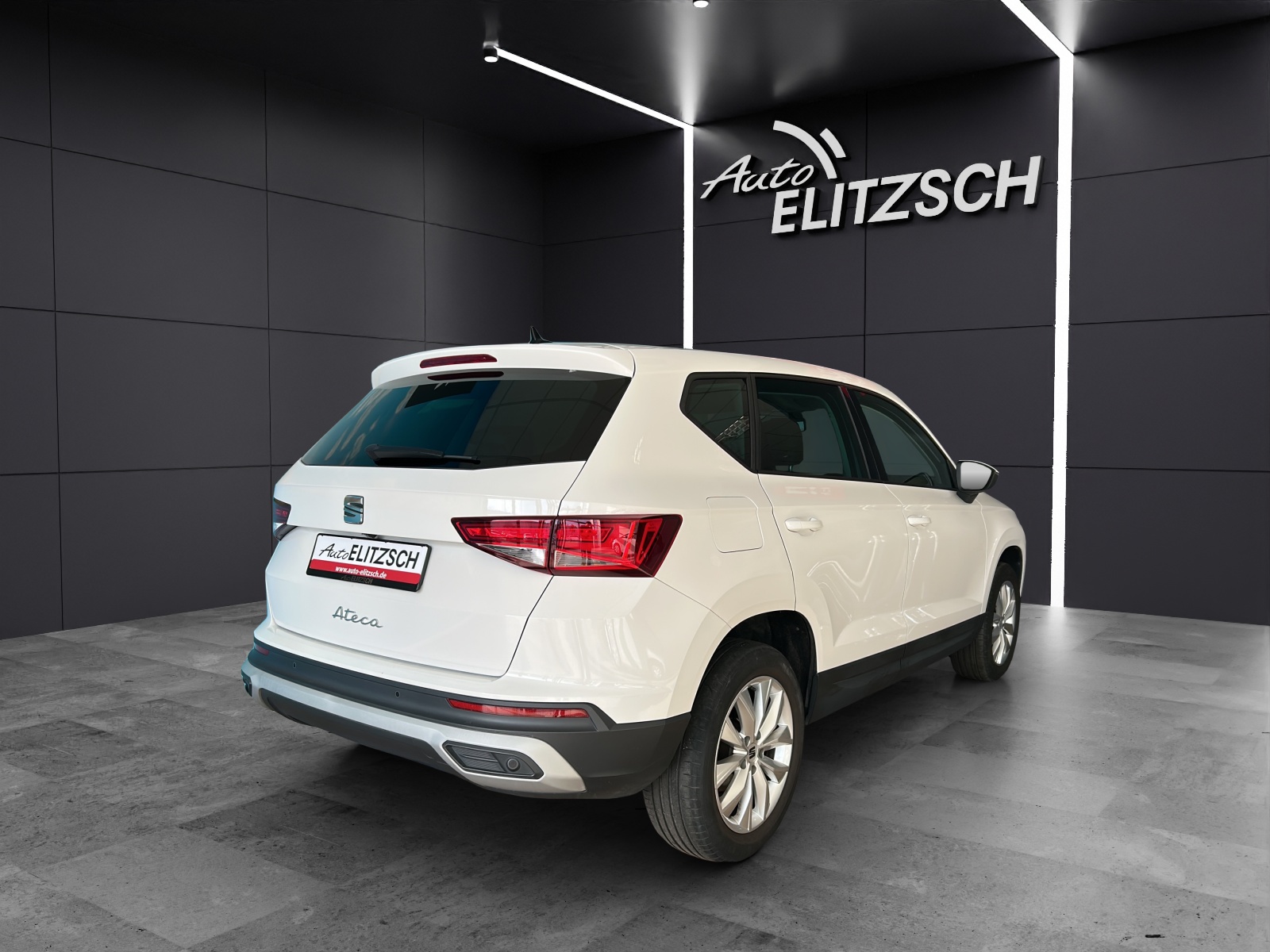 Fahrzeugabbildung SEAT Ateca TSI Style LED Navi GRA RFK SH
