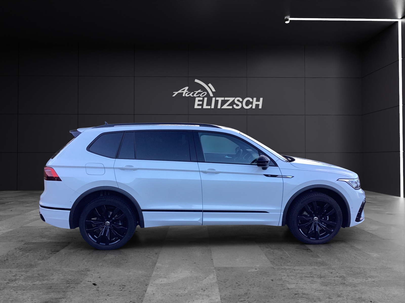 Fahrzeugabbildung Volkswagen Tiguan Allspace R-Line 4Motion SH LM20