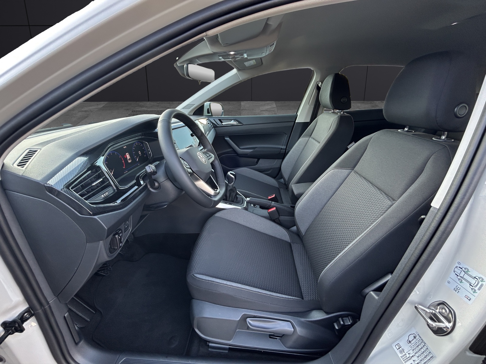 Fahrzeugabbildung Volkswagen Taigo Life LED NAVI DAB