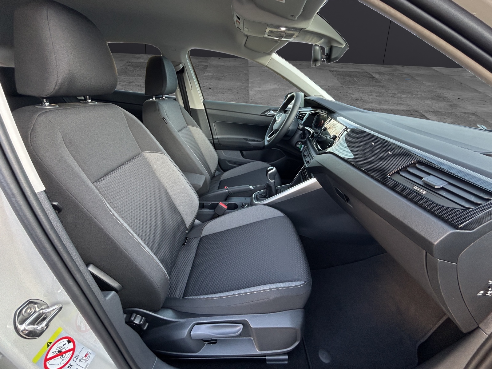 Fahrzeugabbildung Volkswagen Taigo Life LED NAVI DAB