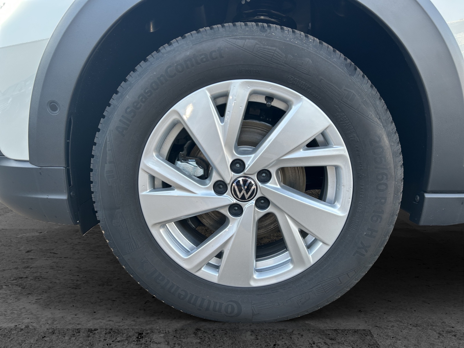 Fahrzeugabbildung Volkswagen Taigo Life LED NAVI DAB