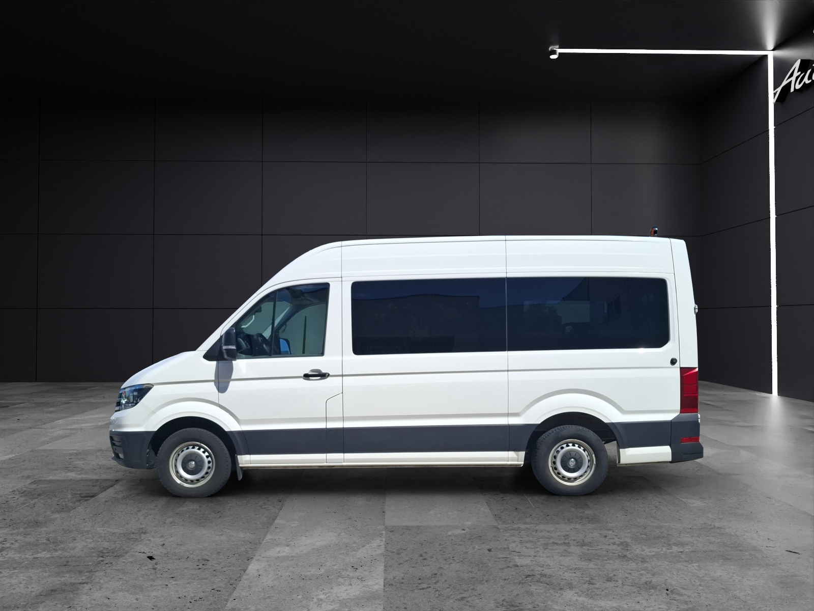 Fahrzeugabbildung Volkswagen Crafter Kombi 35 MR DSG 4Mo.8-Si Rollstuhlrampe Standhzg.