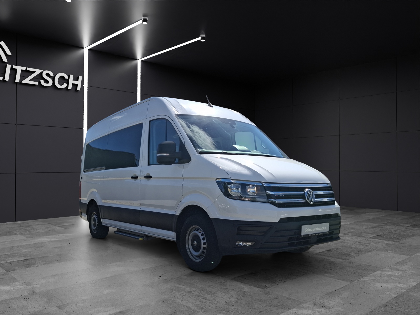 Fahrzeugabbildung Volkswagen Crafter Kombi 35 MR DSG 4Mo.8-Si Rollstuhlrampe Standhzg.
