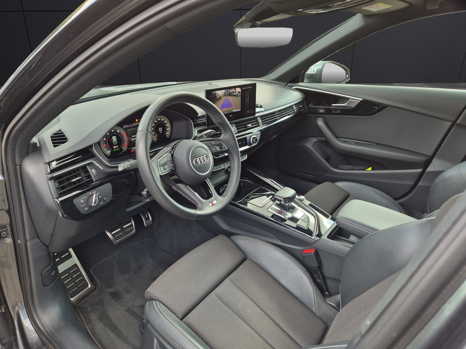 Fahrzeugabbildung Audi A4 Avant 40 TFSI S line Matrix Virtual Cockpit