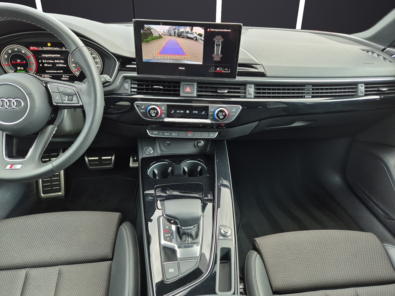 Fahrzeugabbildung Audi A4 Avant 40 TFSI S line Matrix Virtual Cockpit