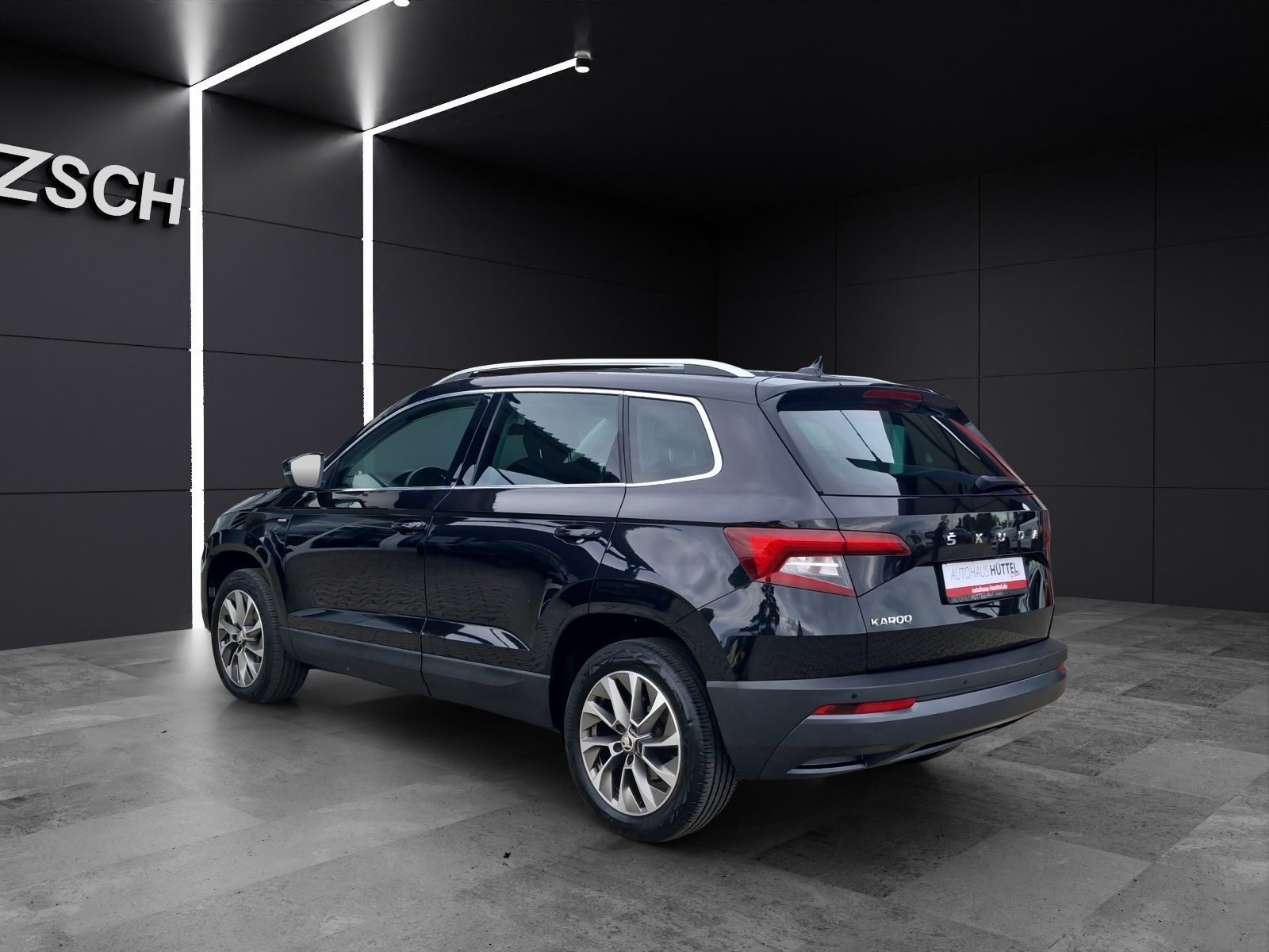Fahrzeugabbildung SKODA Karoq Clever 1.5 TSI DSG LED Navi ACC AHK 4xSHZ VC