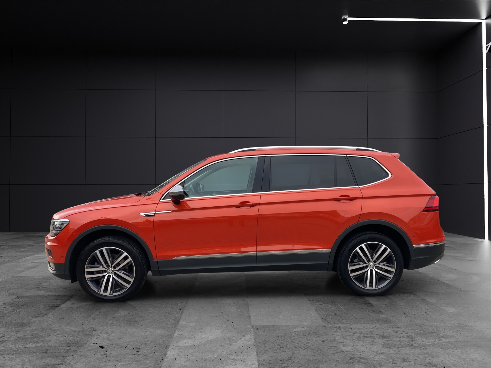 Fahrzeugabbildung Volkswagen Tiguan Allspace TDI Highline DSG 4M STH LED AHK Navi ACC RFK 19