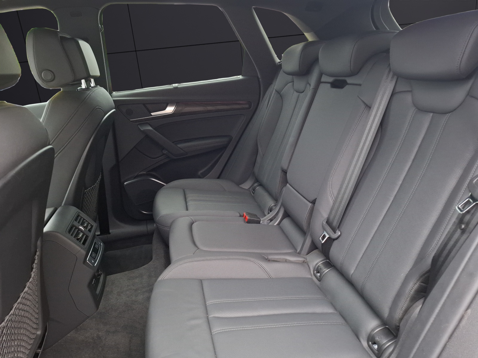 Fahrzeugabbildung Audi Q5 40 TDI S-Line quattro STH Matrix AHK Navi Pano HUD AVC ACC
