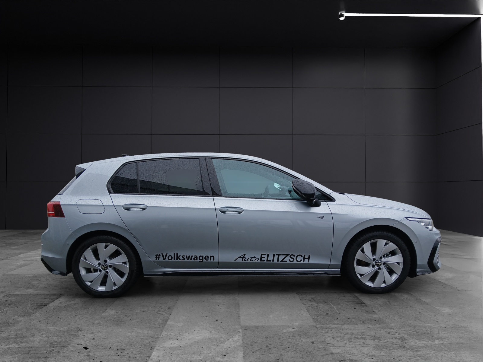 Fahrzeugabbildung Volkswagen Golf R-Line LED DAB ACC