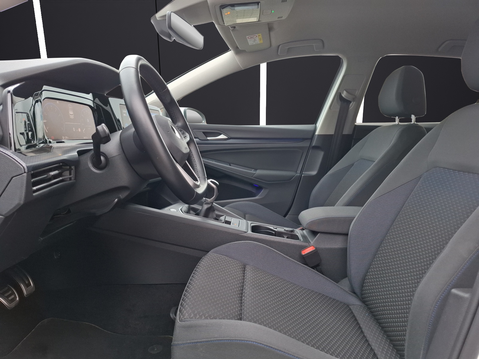 Fahrzeugabbildung Volkswagen Golf VIII TSI United LED Navi AID PDC SH LM