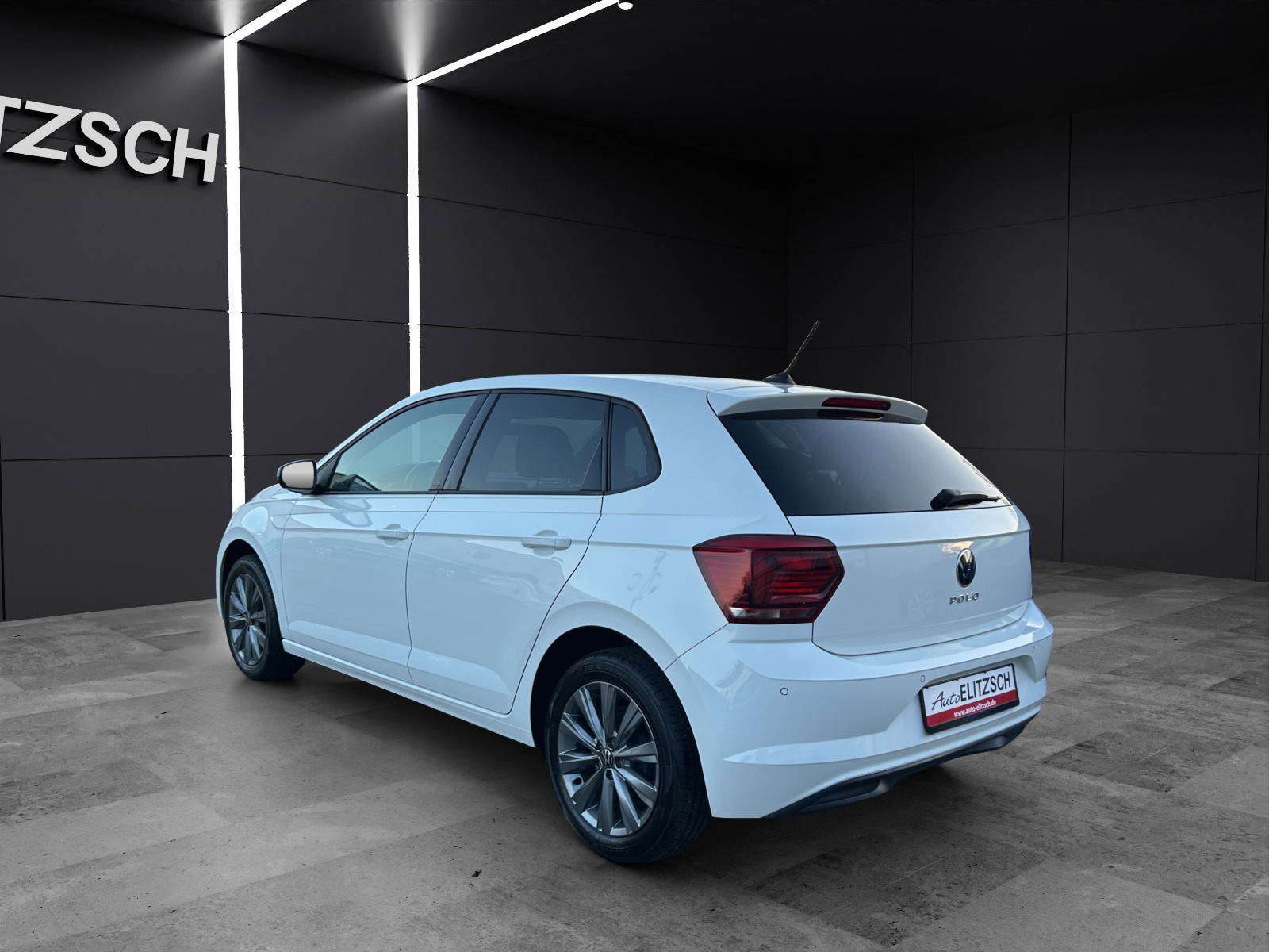 Fahrzeugabbildung Volkswagen Polo Highline TSI DSG LED ACC SH PDC Climatronic Navi
