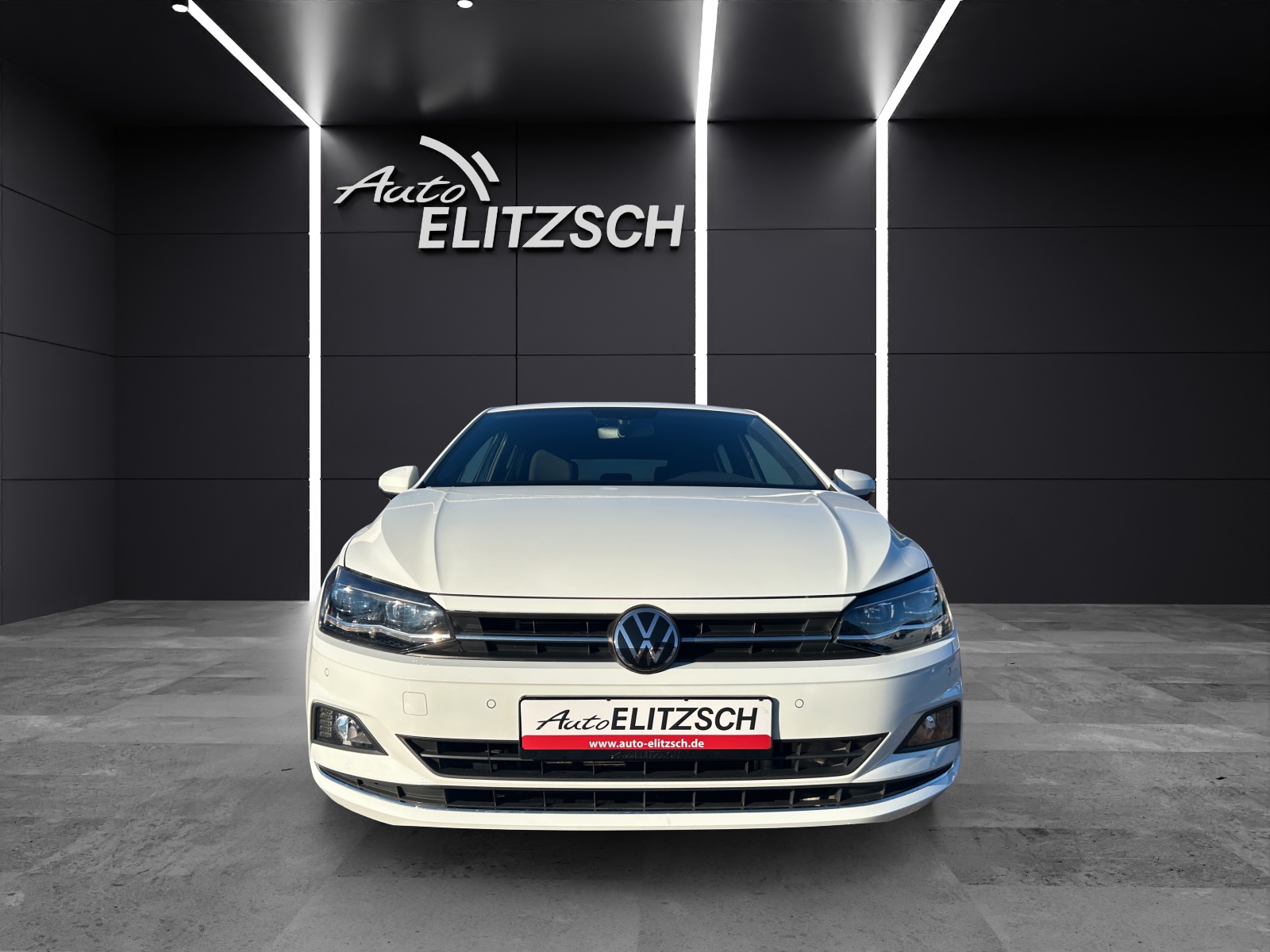 Fahrzeugabbildung Volkswagen Polo Highline TSI DSG LED ACC SH PDC Climatronic Navi
