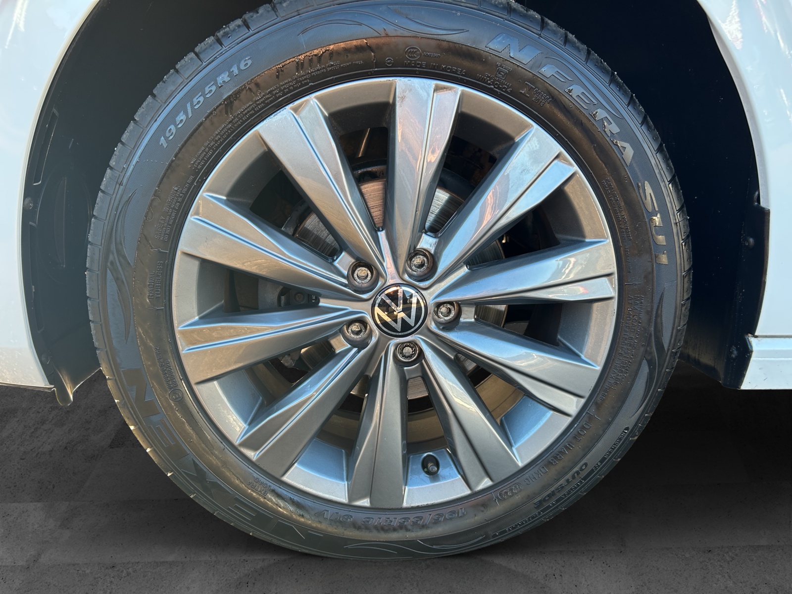 Fahrzeugabbildung Volkswagen Polo Highline TSI DSG LED ACC SH PDC Climatronic Navi