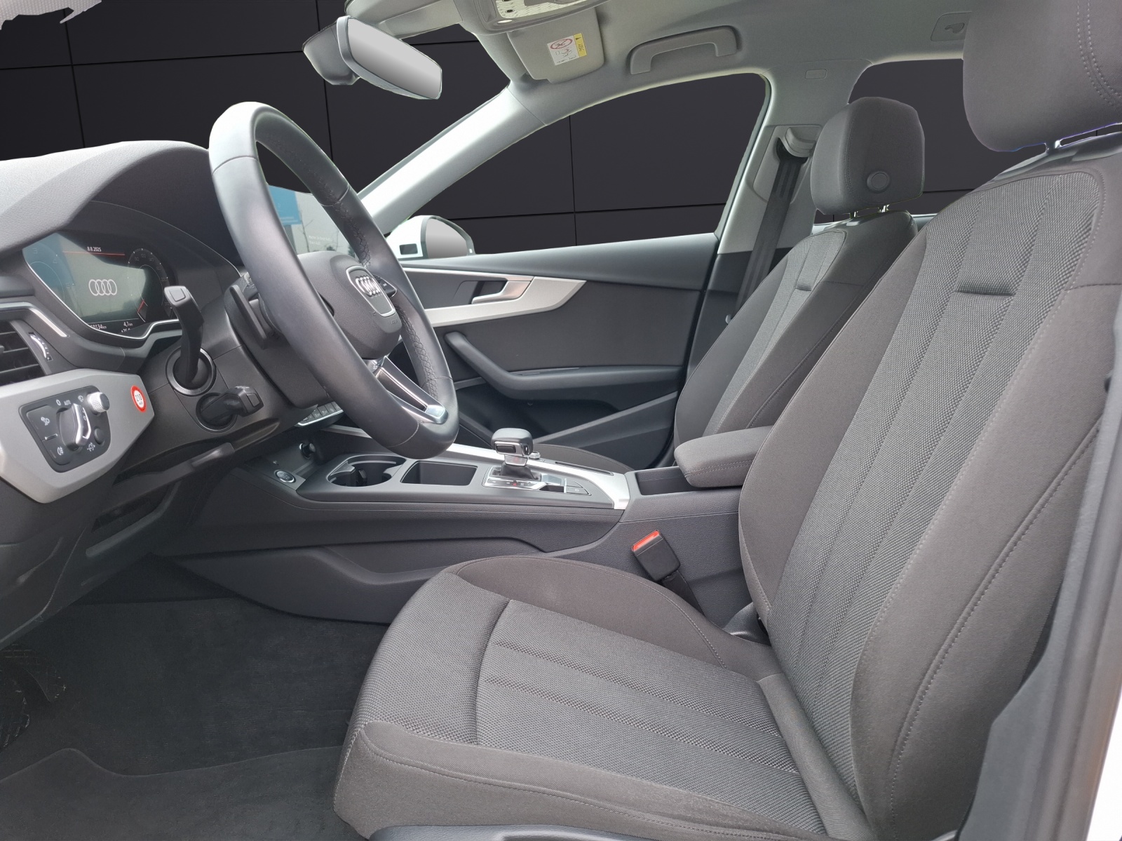 Fahrzeugabbildung Audi A4 Avant 40 TDI advanced quattro S-tronic STH Matrix Navi HUD AVC ACC RFK