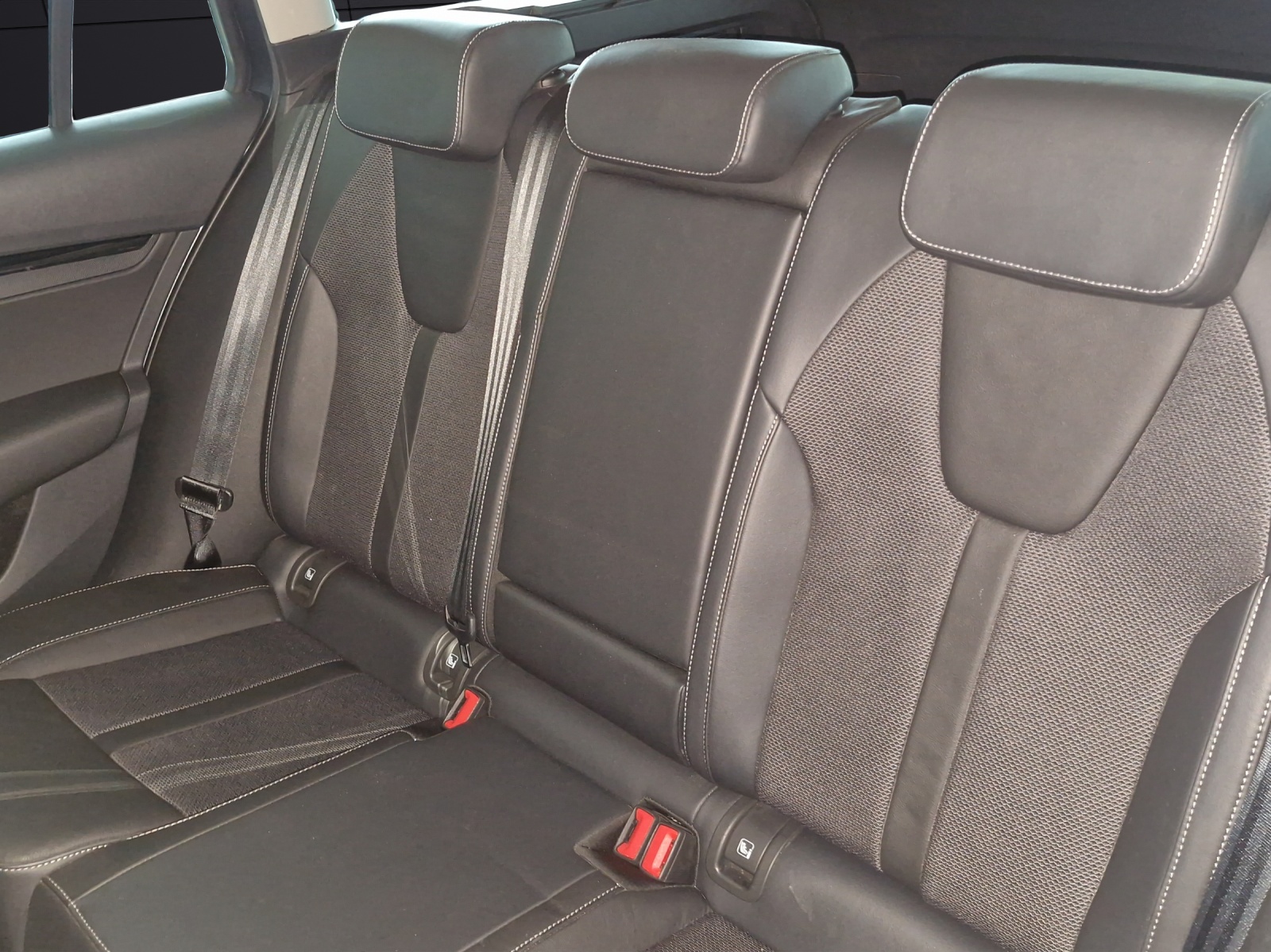 Fahrzeugabbildung SKODA Octavia Combi Ambition DSG ACC KLIMA LED