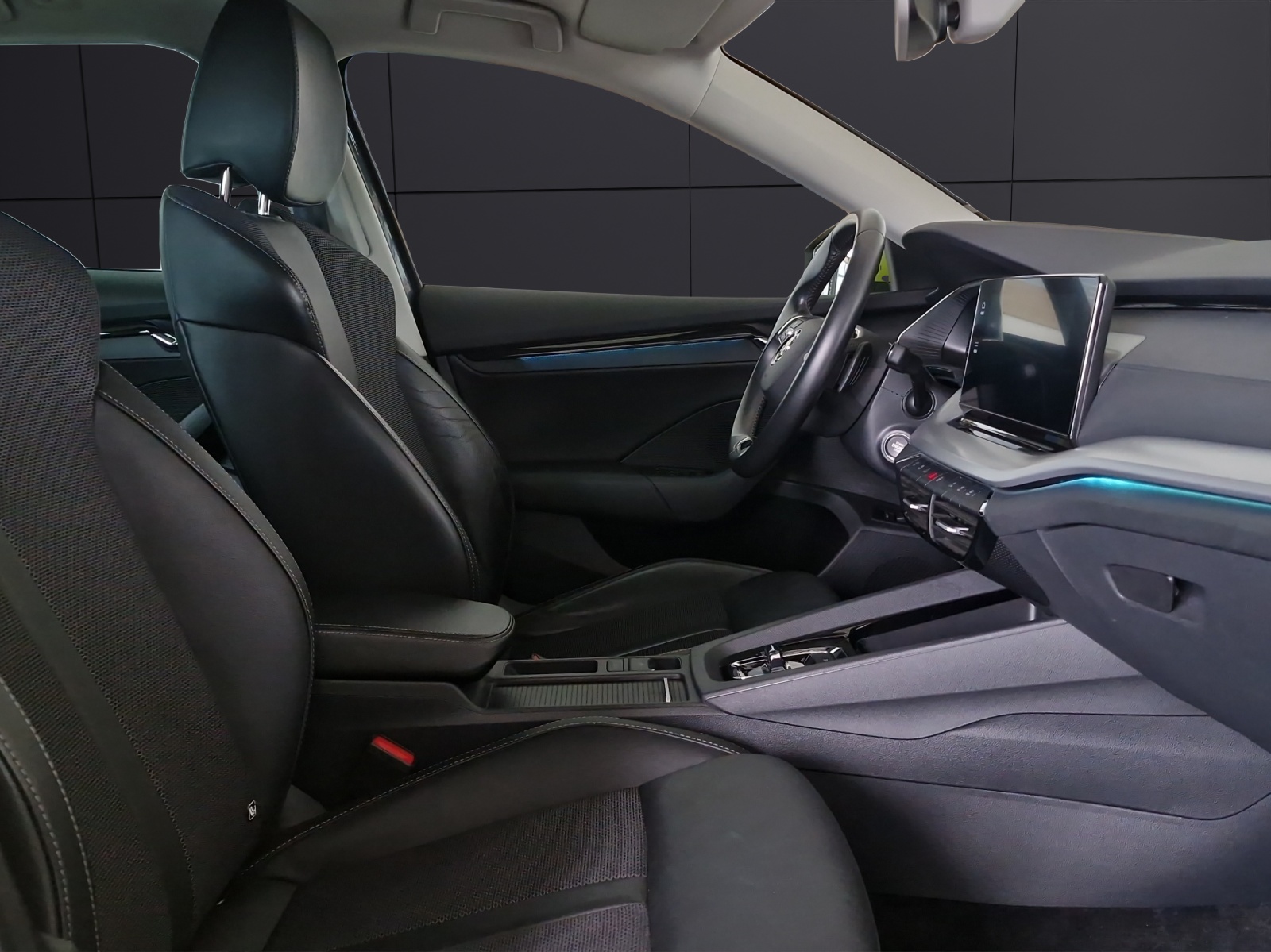 Fahrzeugabbildung SKODA Octavia Combi Ambition DSG ACC KLIMA LED