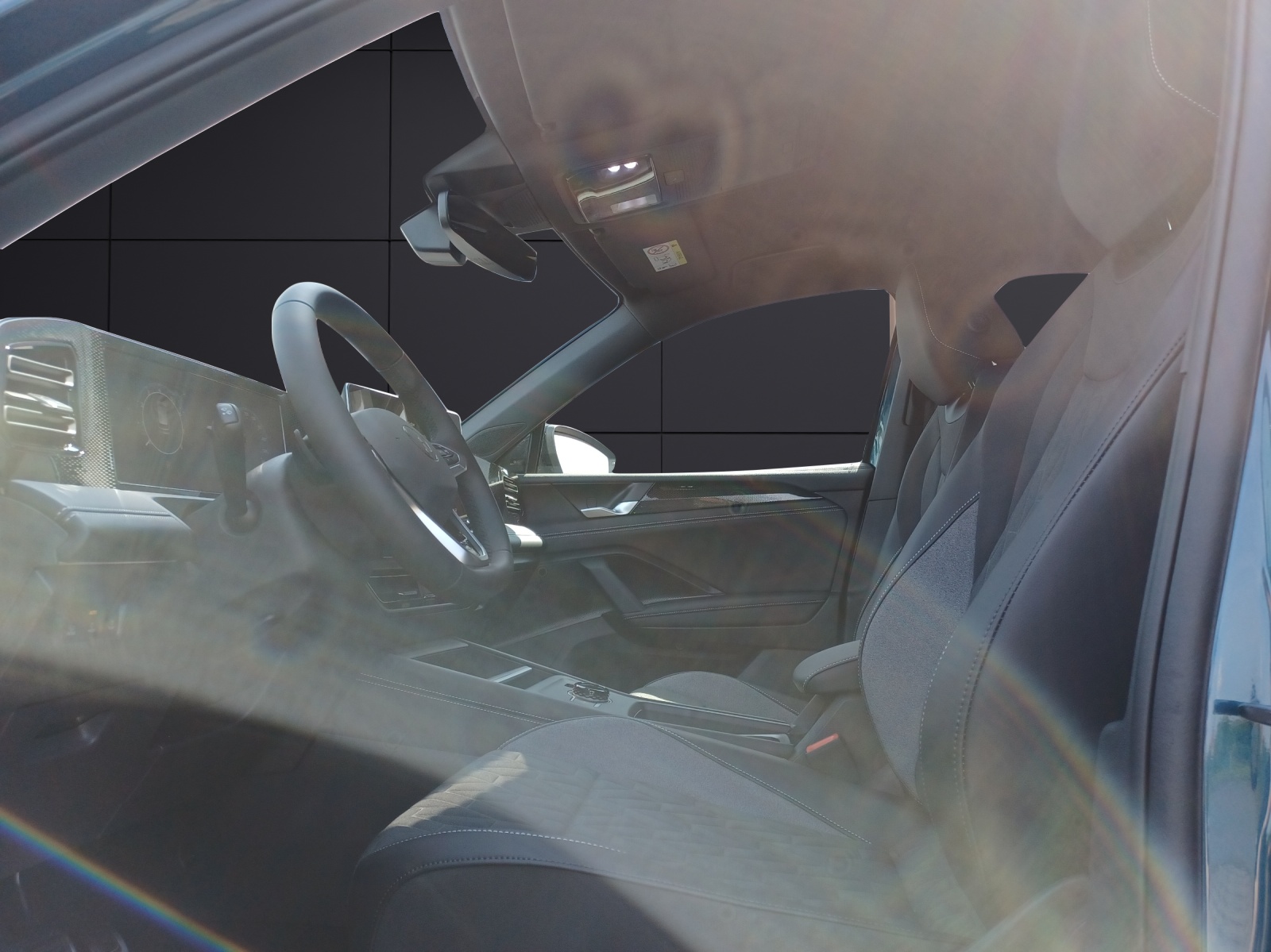 Fahrzeugabbildung Volkswagen Tiguan 1.5 eTSI 110 kW Goal AHZV IQ.LIGHT LM 