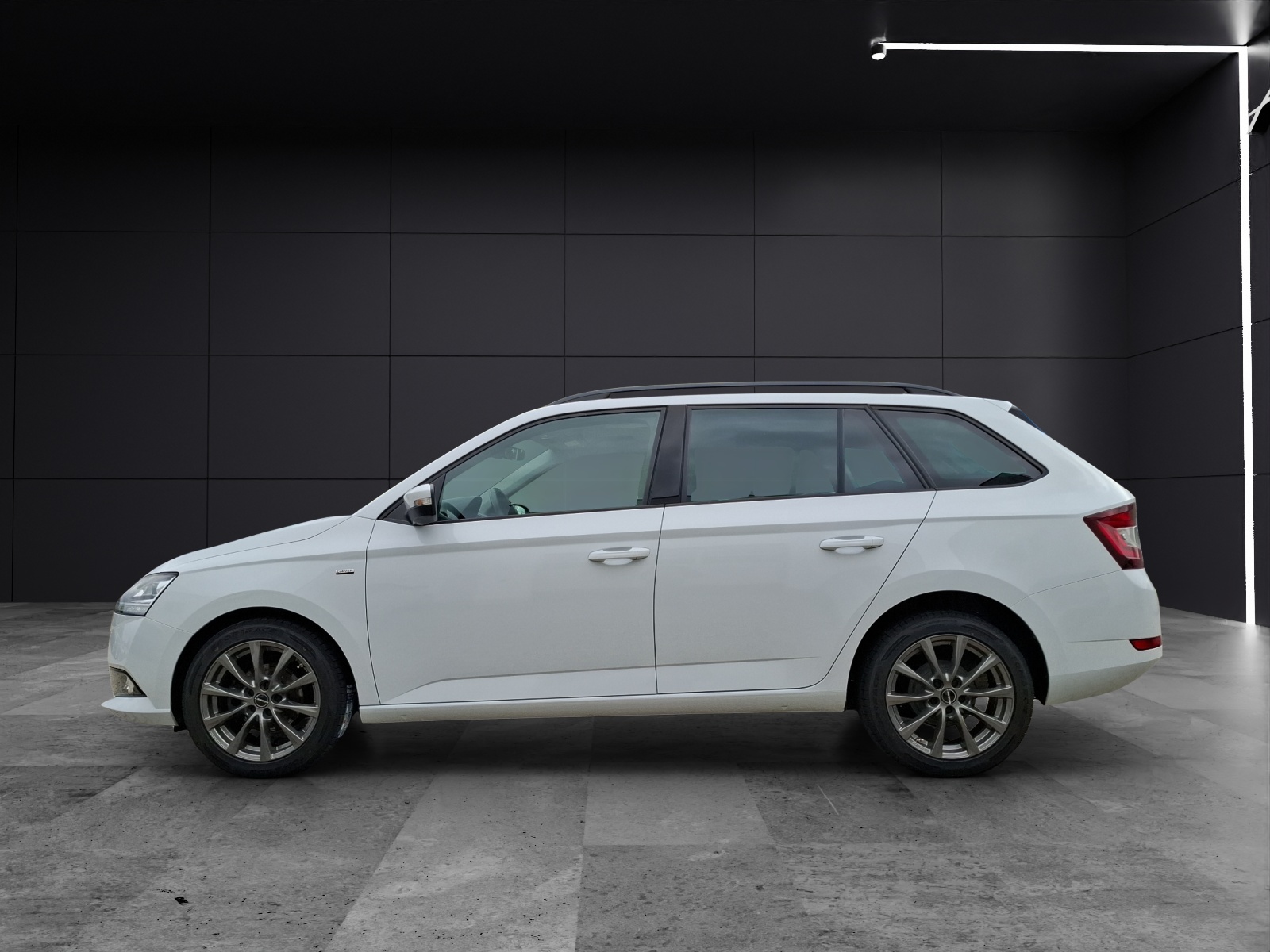 Fahrzeugabbildung SKODA Fabia Combi TSI Clever Best-off Navi Pano ACC RFK SH