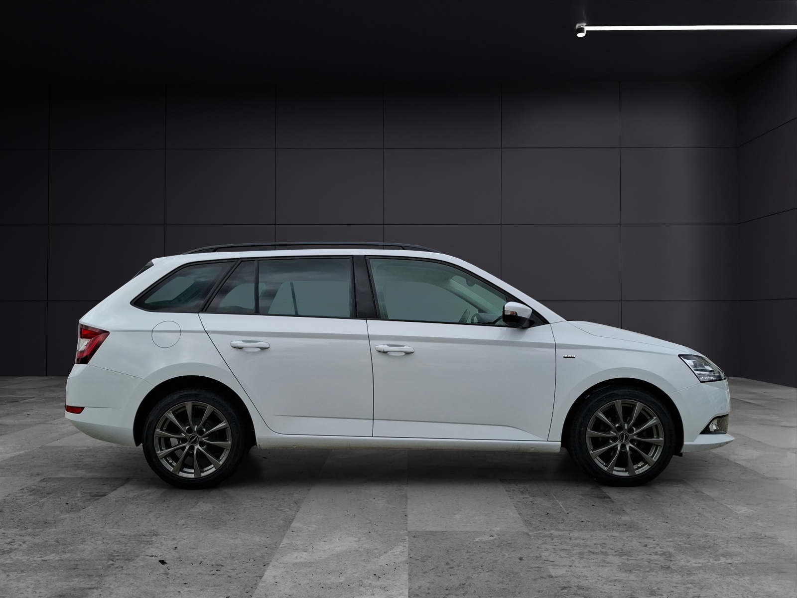Fahrzeugabbildung SKODA Fabia Combi TSI Clever Best-off Navi Pano ACC RFK SH