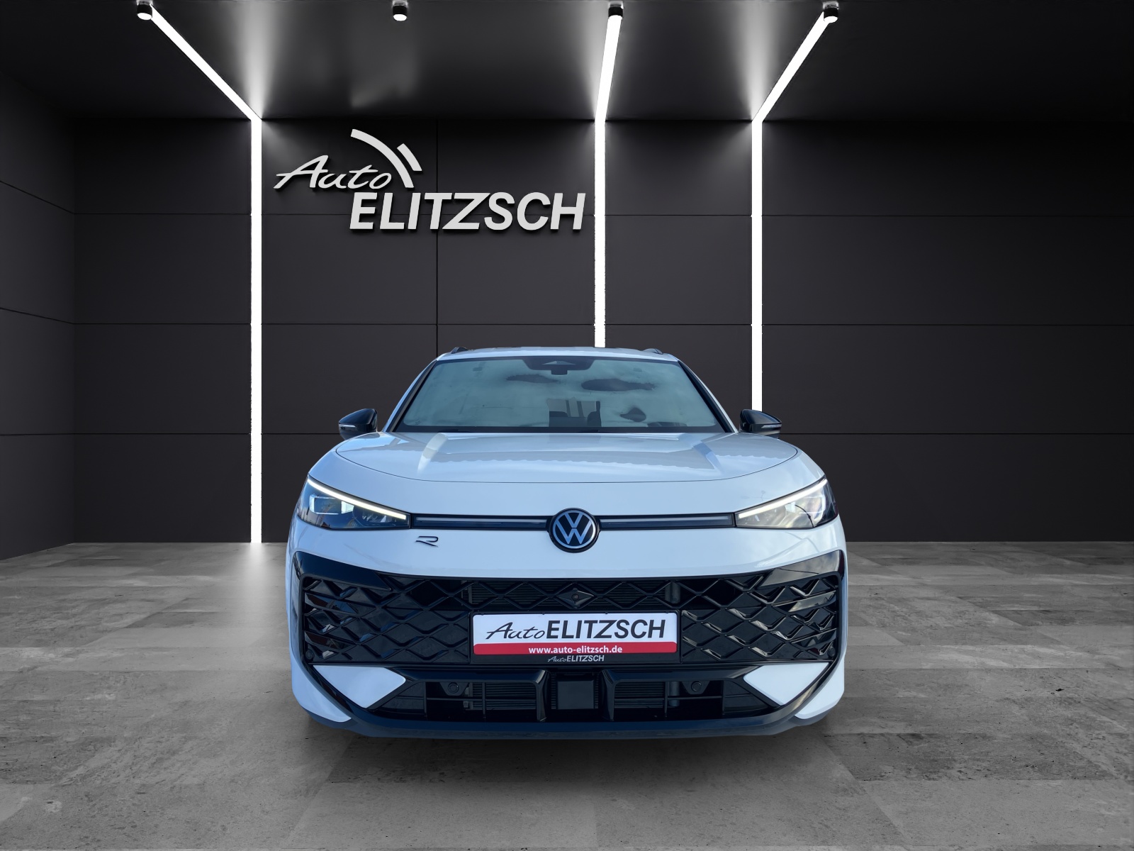 Fahrzeugabbildung Volkswagen T-Roc R-Line-Black-Style Head Up NAVI DAB ACC