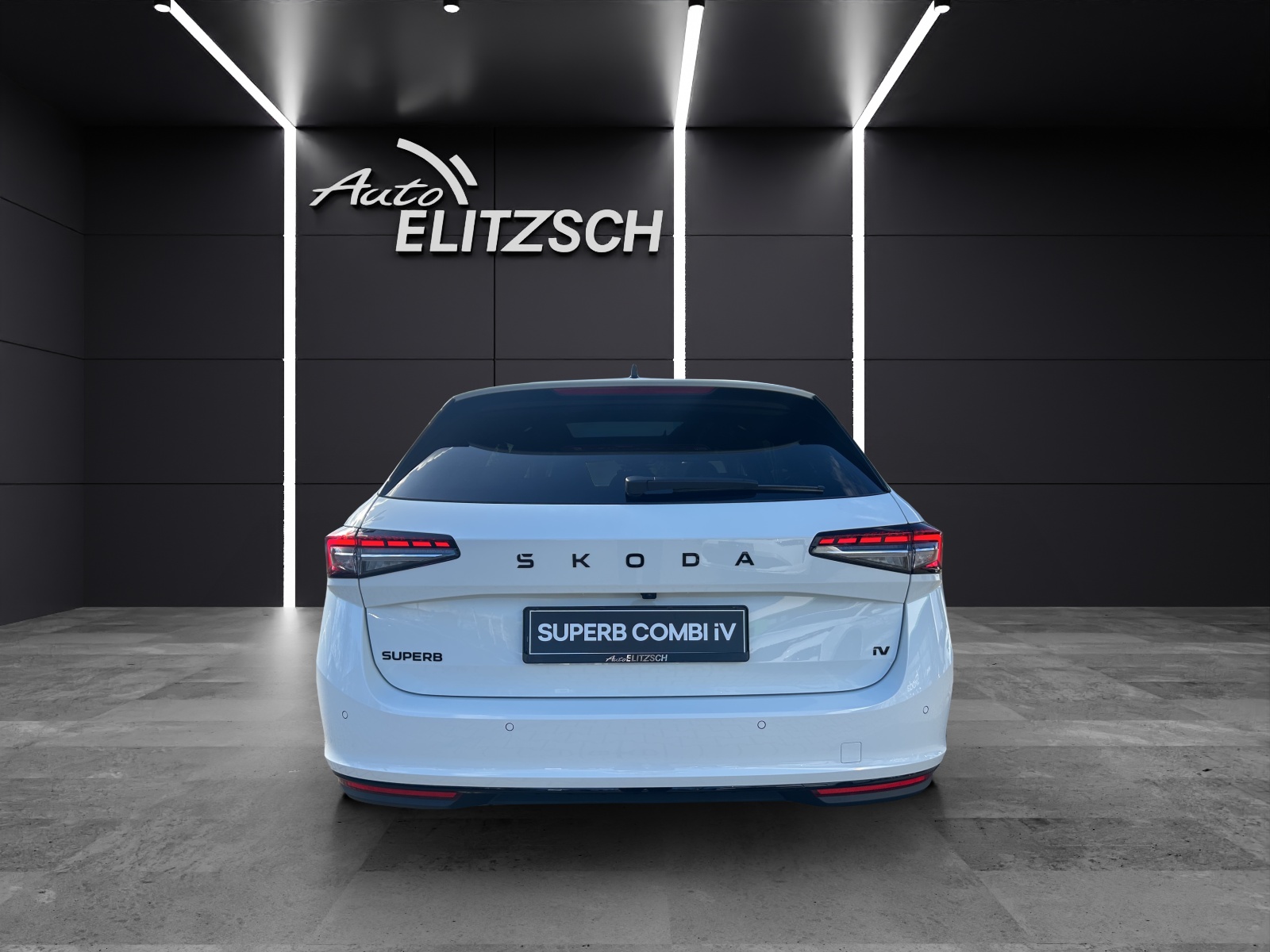 Fahrzeugabbildung SKODA Superb Combi 1.5 TSI iV Sportline DSG AHZV PANO MATRIX HEAD UP ACC