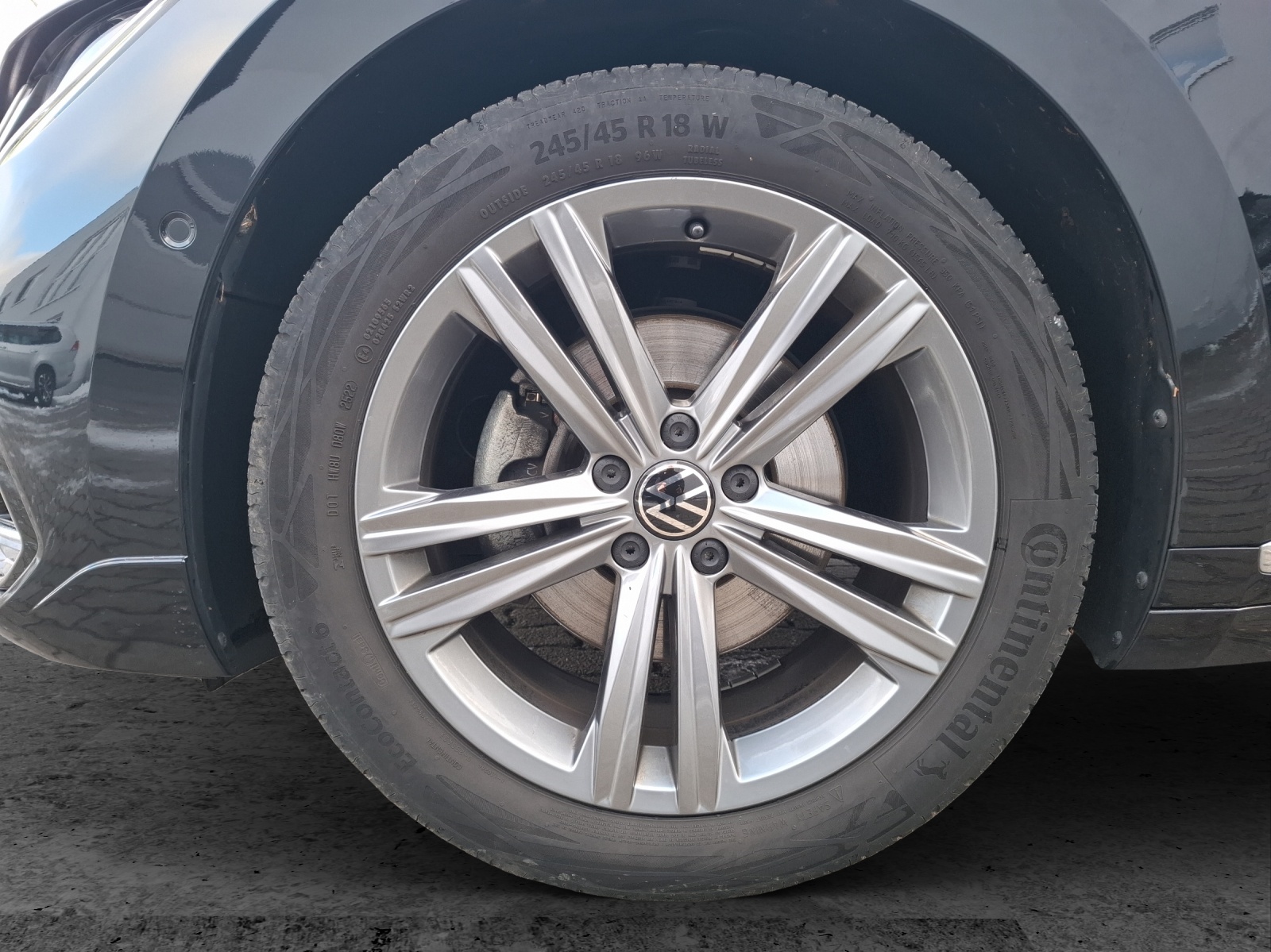 Fahrzeugabbildung Volkswagen Arteon SB TDI R-Line DSG 4M Matrix AHK Navi Pano Harmann AID ACC RFK SH 18