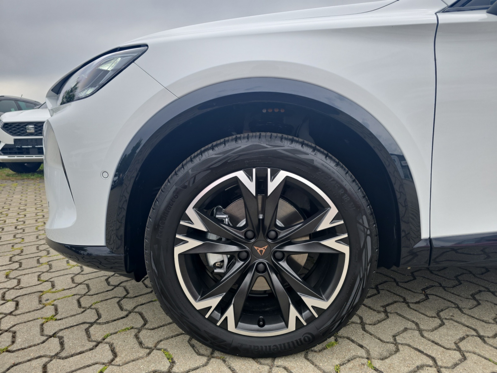 Fahrzeugabbildung CUPRA Formentor 1.5 eTSI DSG AHK
