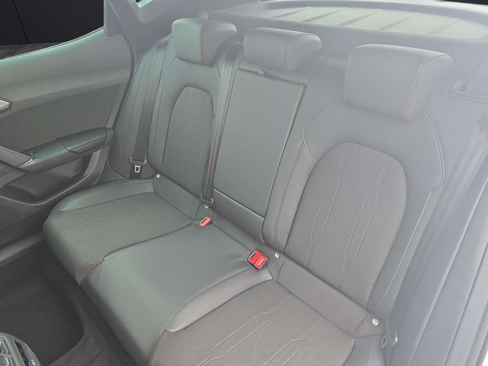 Fahrzeugabbildung CUPRA Formentor 1.5 eTSI DSG AHK