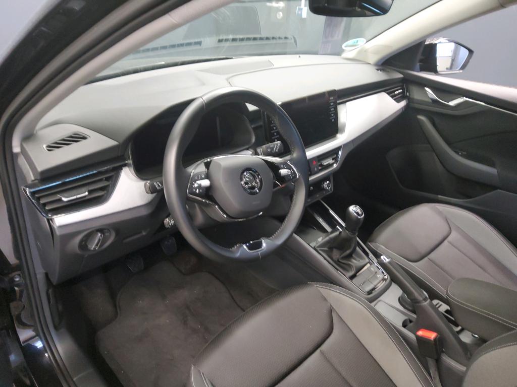 Fahrzeugabbildung SKODA Scala TSI Tour LED Navi VC ACC PDC SH 17