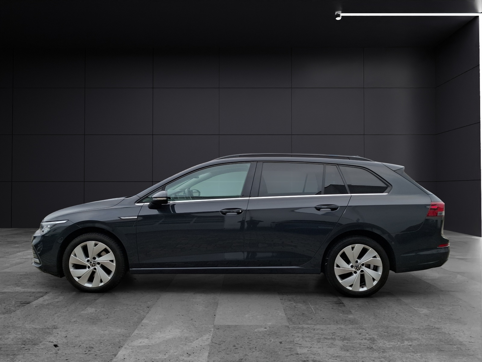 Fahrzeugabbildung Volkswagen Golf VIII Variant TDI Style DSG LED Navi AID ACC Park-Assist SH