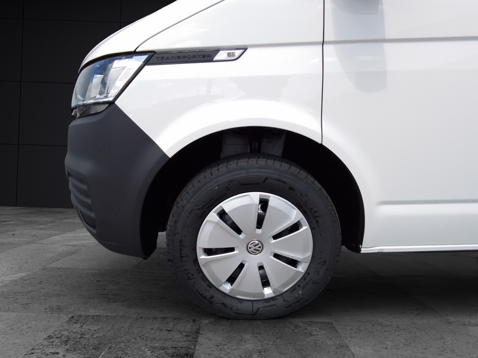 Fahrzeugabbildung Volkswagen T6 Kombi T6.1 TDI 9-Sitzer LR SITZH. PDC KLIMA