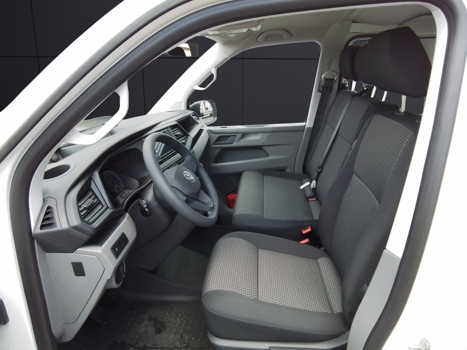 Fahrzeugabbildung Volkswagen T6 Kombi T6.1 TDI 9-Sitzer LR SITZH. PDC KLIMA