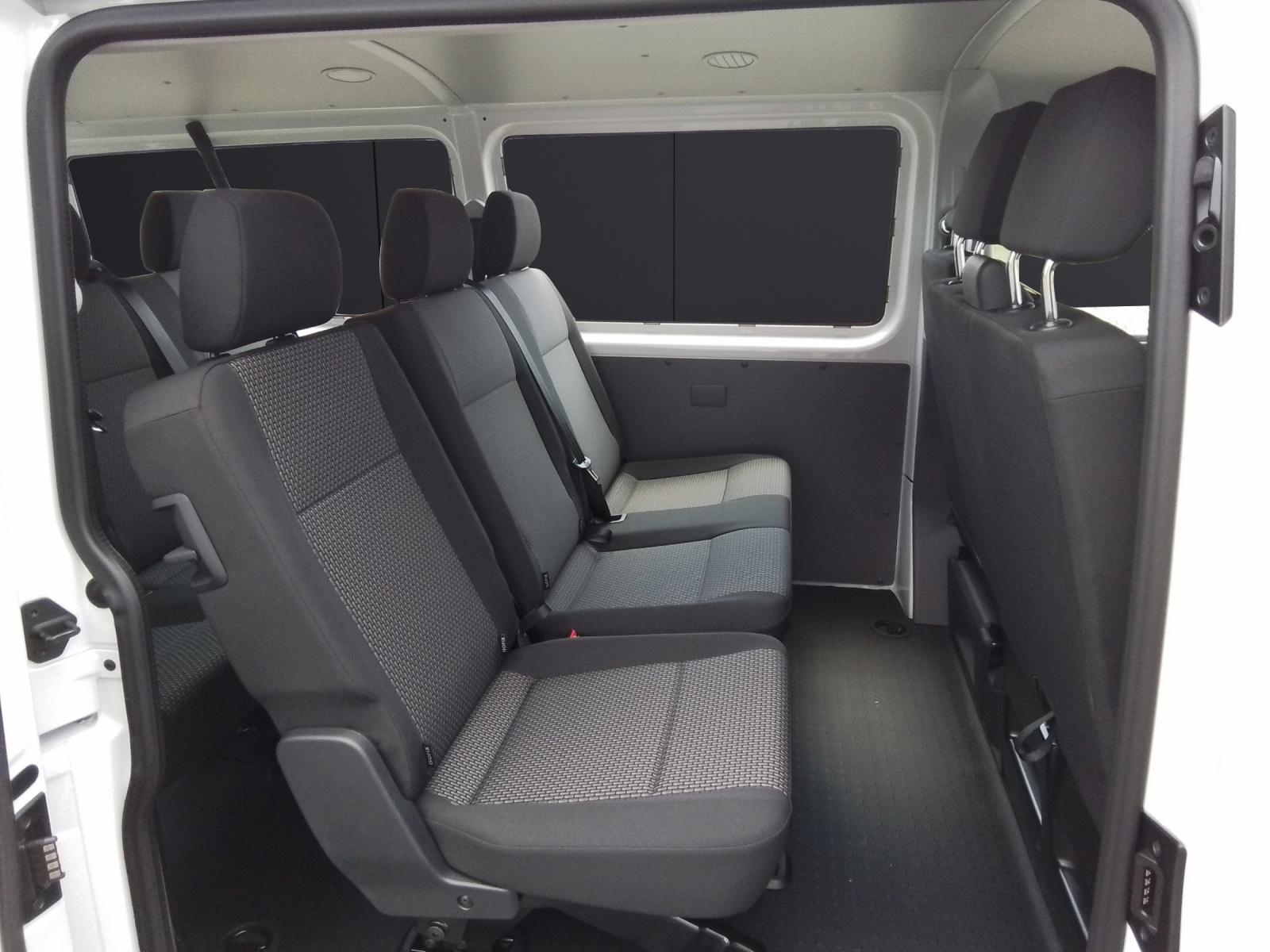 Fahrzeugabbildung Volkswagen T6 Kombi T6.1 TDI 9-Sitzer LR SITZH. PDC KLIMA
