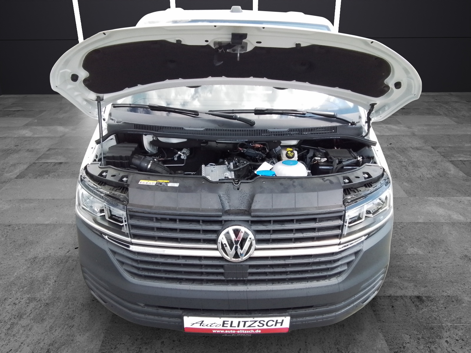 Fahrzeugabbildung Volkswagen T6 Kombi T6.1 TDI 9-Sitzer LR SITZH. PDC KLIMA