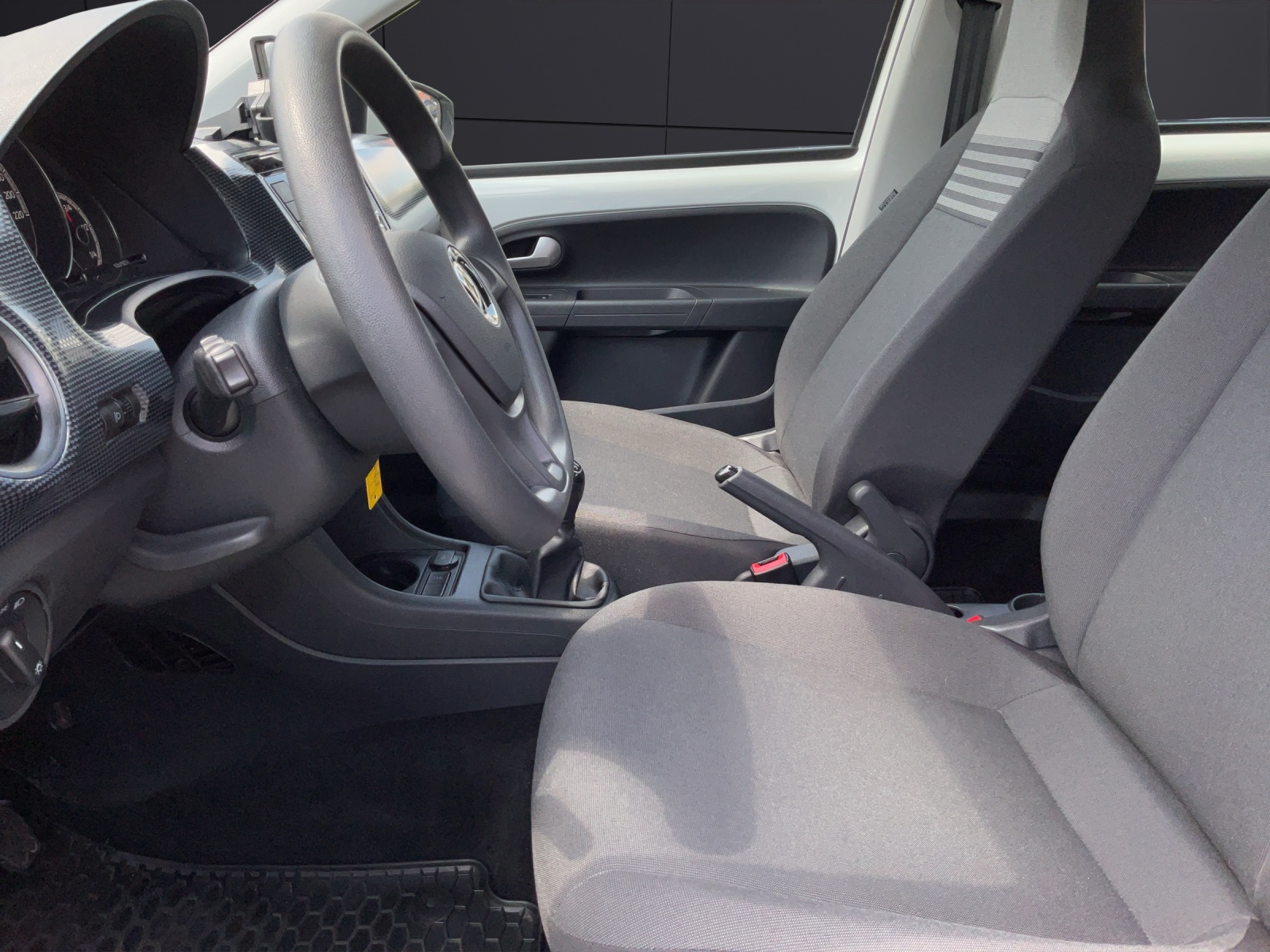 Fahrzeugabbildung Volkswagen up! Climatronic SHZ RFK GRA