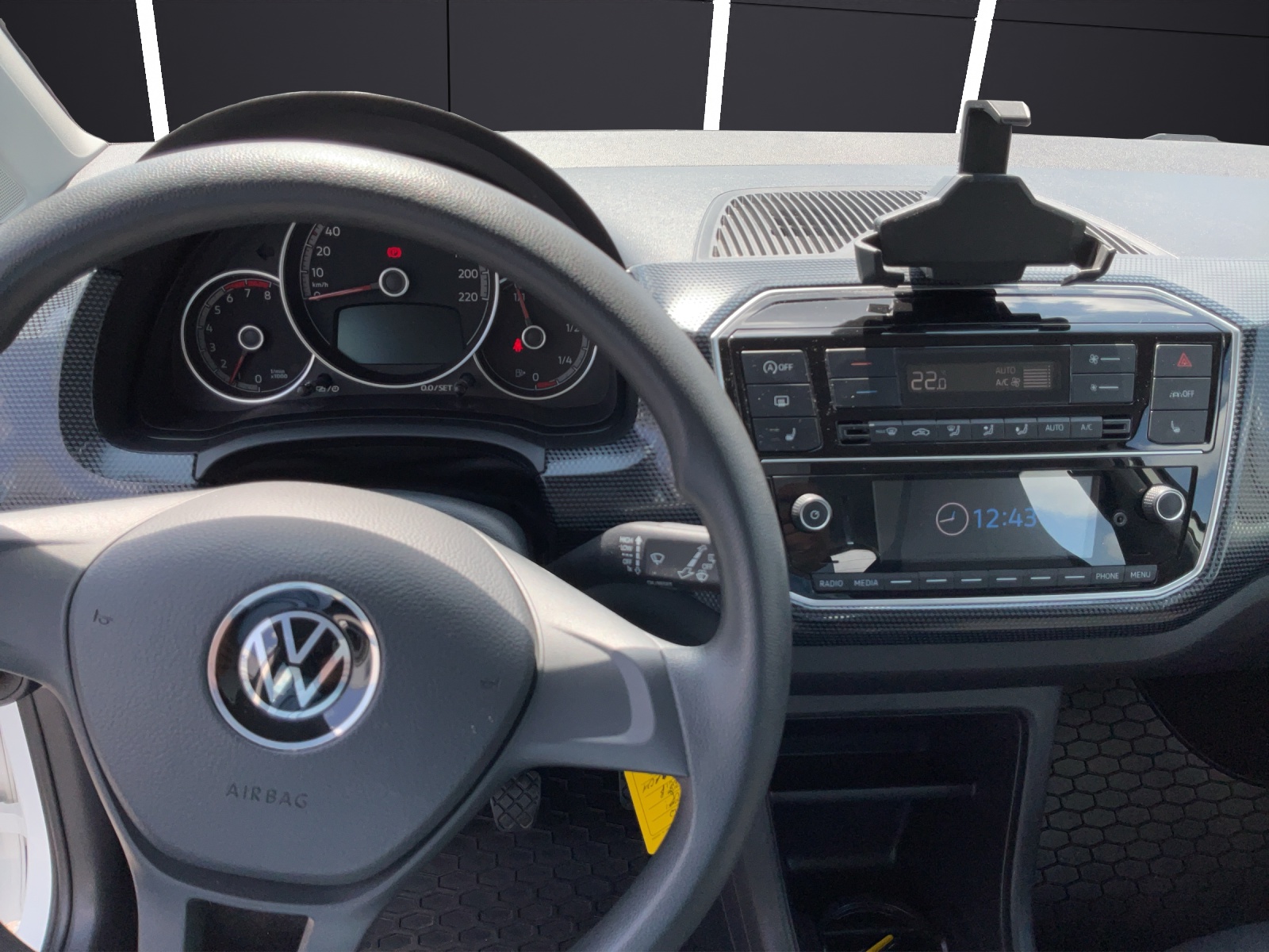 Fahrzeugabbildung Volkswagen up! Climatronic SHZ RFK GRA
