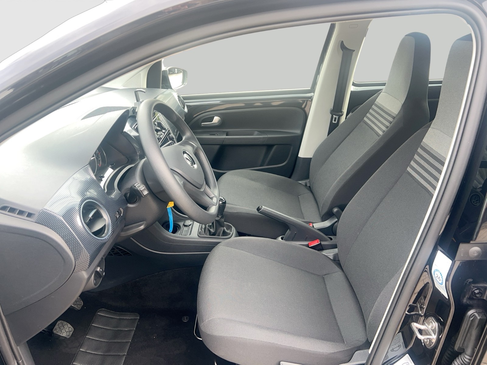 Fahrzeugabbildung Volkswagen up! 1.0 Basis Klima DAB GRA RFK SH