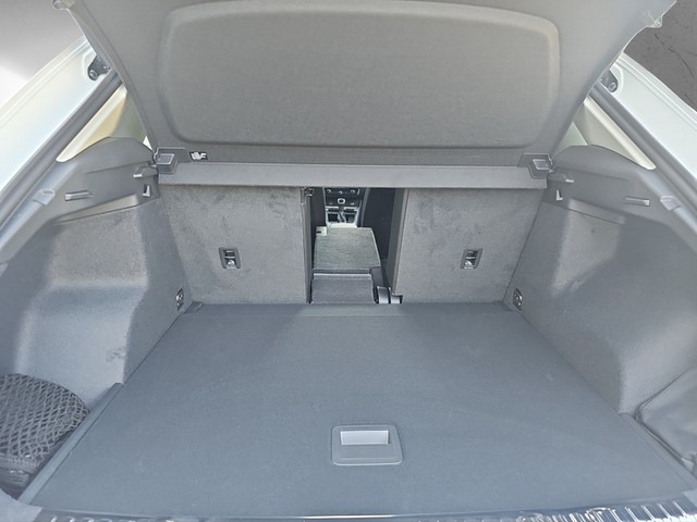 Fahrzeugabbildung Audi Q3 35 TFSI advanced LED Navi ACC RFK AHK SH
