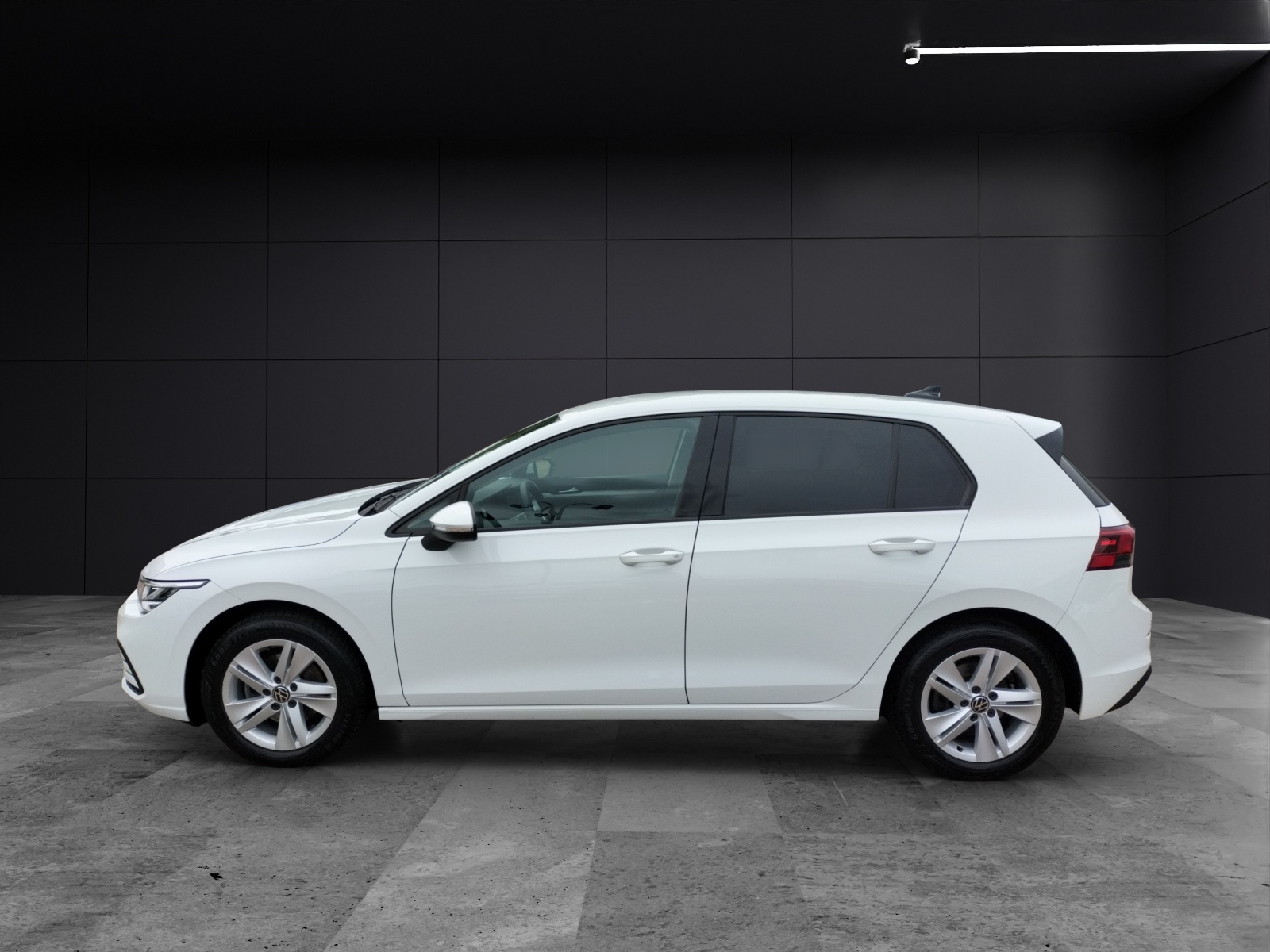 Fahrzeugabbildung Volkswagen Golf VIII TDI Life DSG LED Navi AID ACC PDC SH