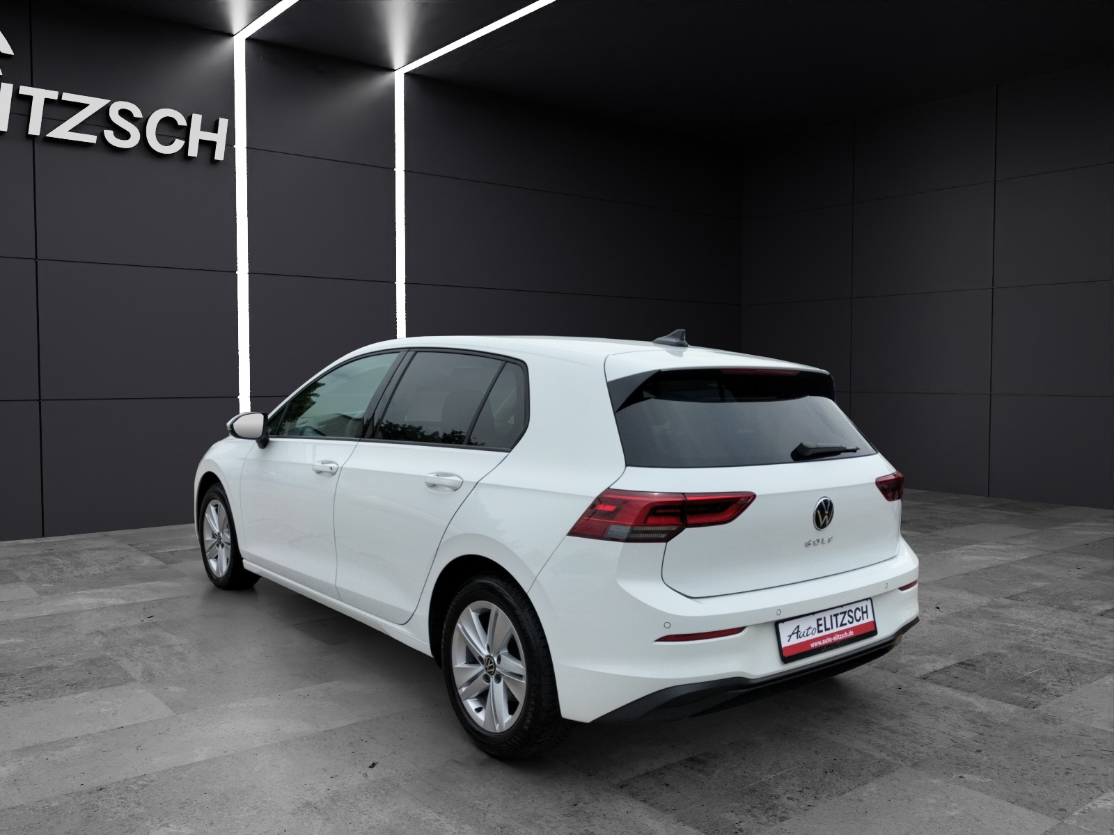 Fahrzeugabbildung Volkswagen Golf VIII TDI Life DSG LED Navi AID ACC PDC SH