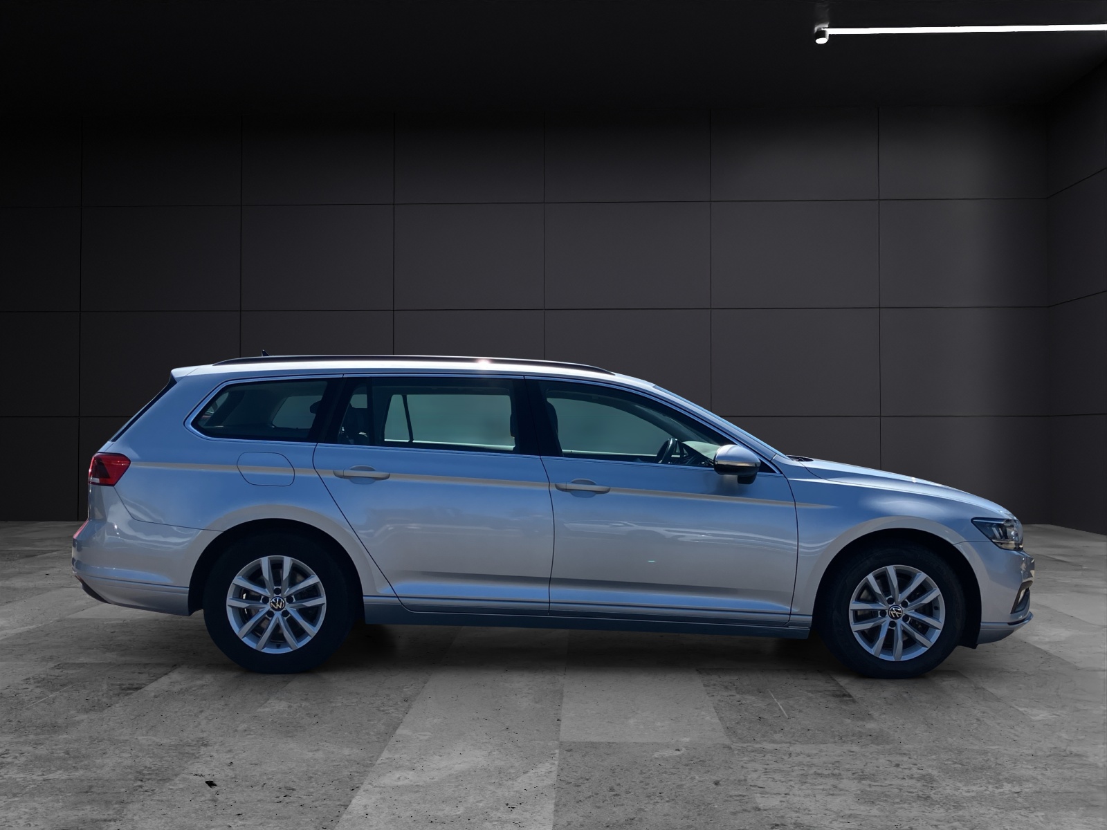 Fahrzeugabbildung Volkswagen Passat Variant TDI Business DSG LED AHK Navi ACC RFK SH